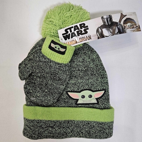 Baby Yoda Kids Hat Cap And Gloves 2T-5T Disney Star Wars‎ Warm Winter Snow Gear - Picture 1 of 8
